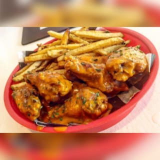 🍗 6 Wings & Fries